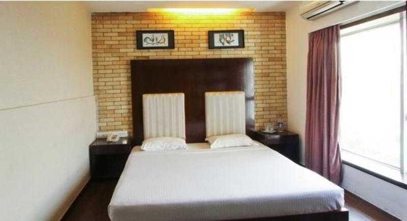 Fabhotel Savoy Suites Mumbai Airport Esterno foto