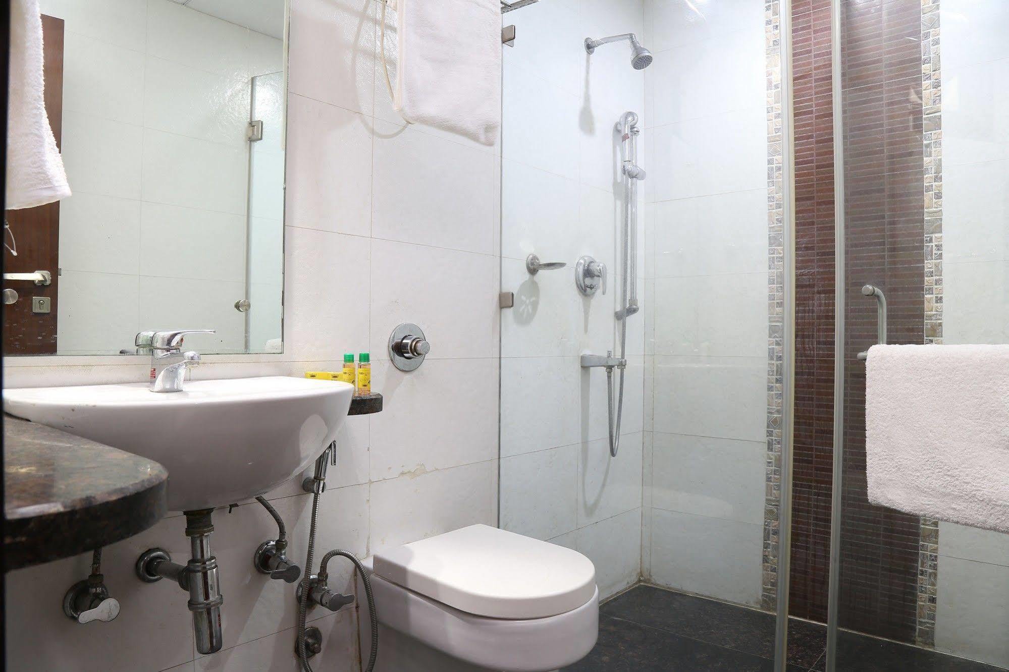 Fabhotel Savoy Suites Mumbai Airport Esterno foto