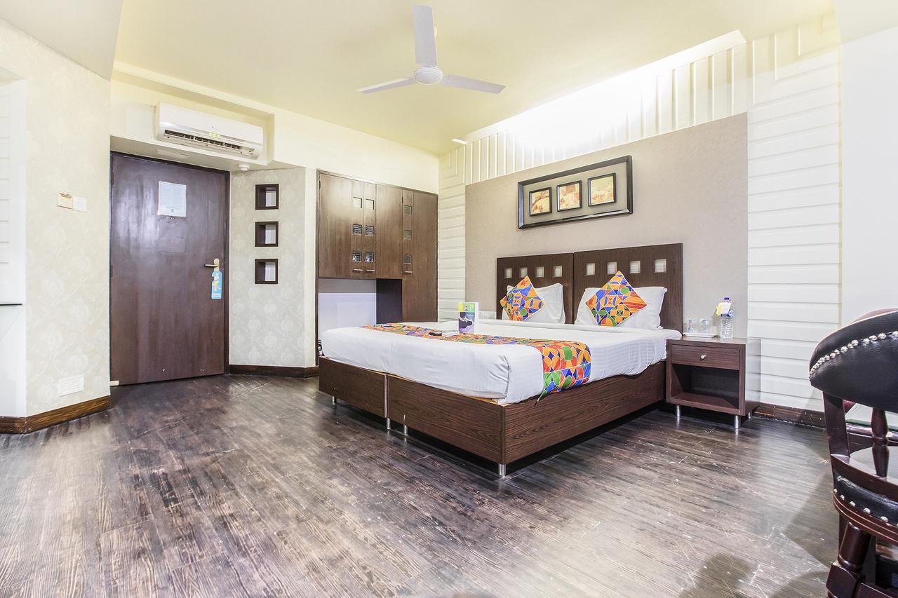 Fabhotel Savoy Suites Mumbai Airport Esterno foto