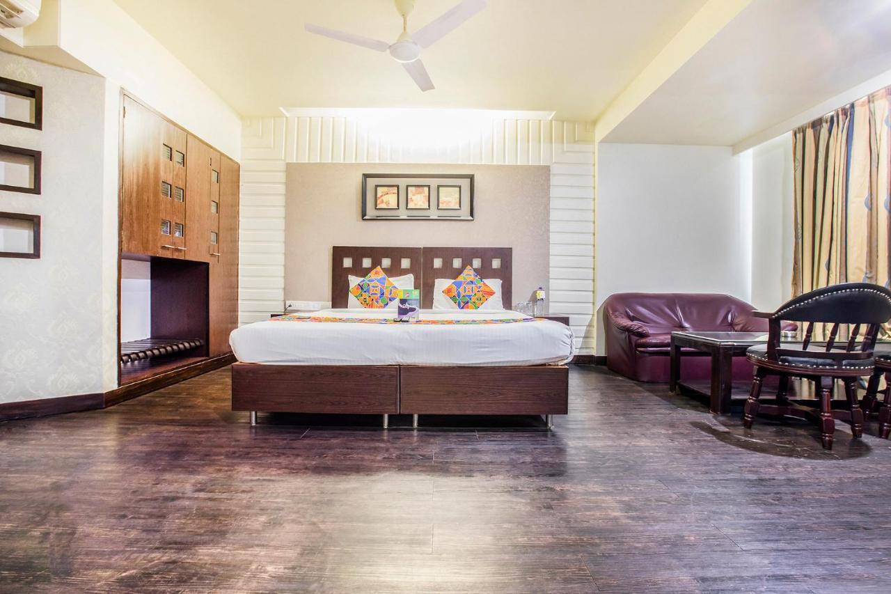 Fabhotel Savoy Suites Mumbai Airport Esterno foto